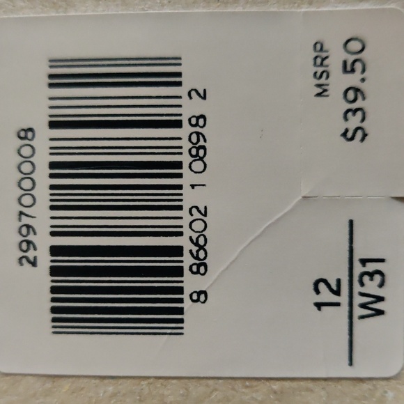 NWT Levi's shorts - Picture 5 of 5